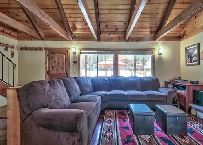 Tahoe Townie - Cozy Cabin In South Lake Tahoe!